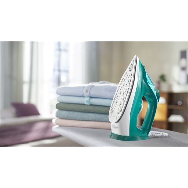 Žehlička Philips DST3030/70 3000 Series