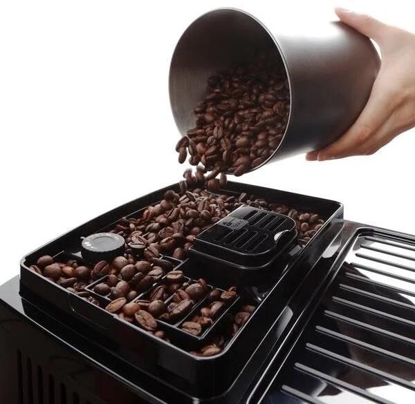 Espresso DeLonghi Magnifica ECAM 220.22.GB