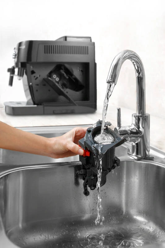  Espresso De'Longhi Magnifica S Ecam 22.112 B černé