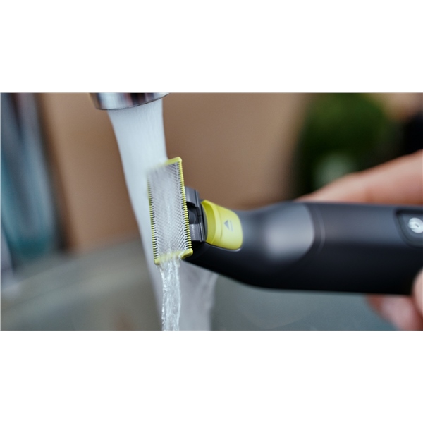Zastřihovač vousů Philips QP6530/ 15 OneBlade Pro