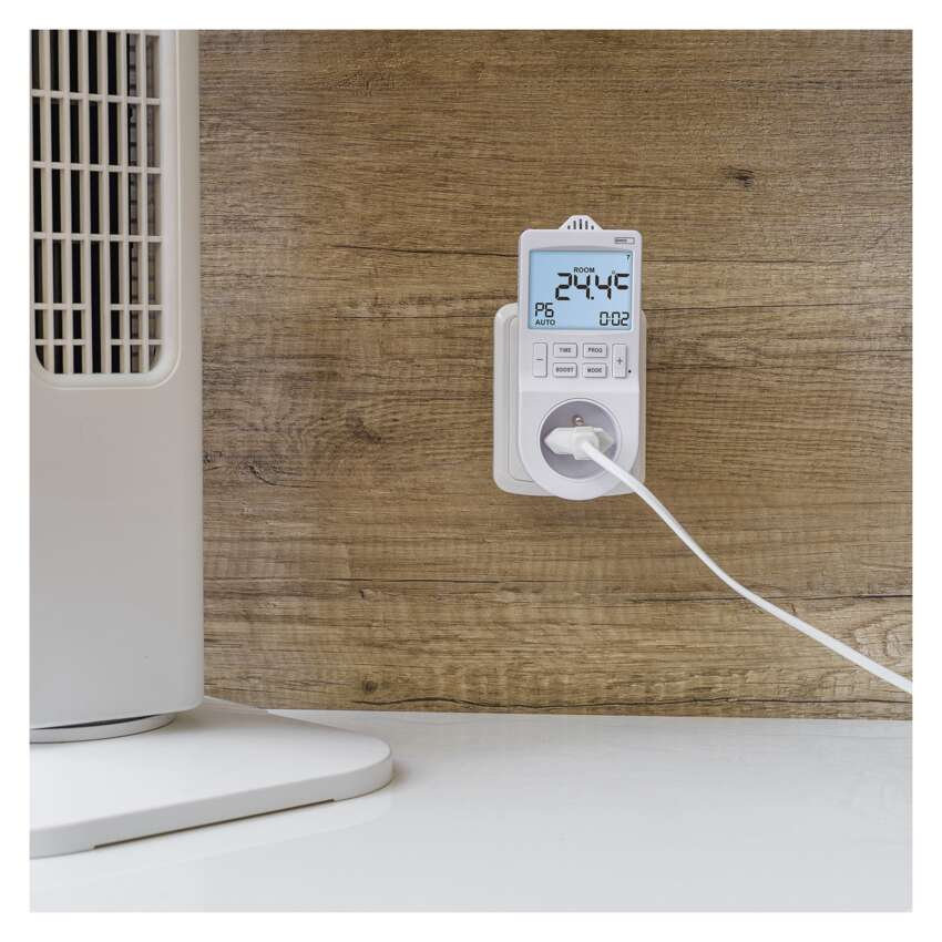 Termostat do zásuvky s funkcí digitálního časovače 2v1